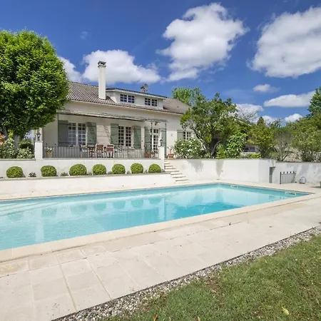 Boutouzet Villa *